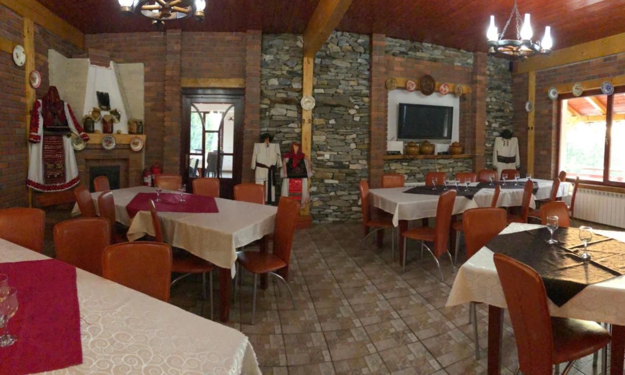 Отель Complex Turistic Alpina Blazna Sant Şanţ-34